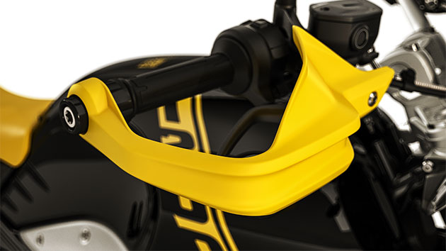 Vemos el protector de mano amarillo de la R nineT Urban G / S.